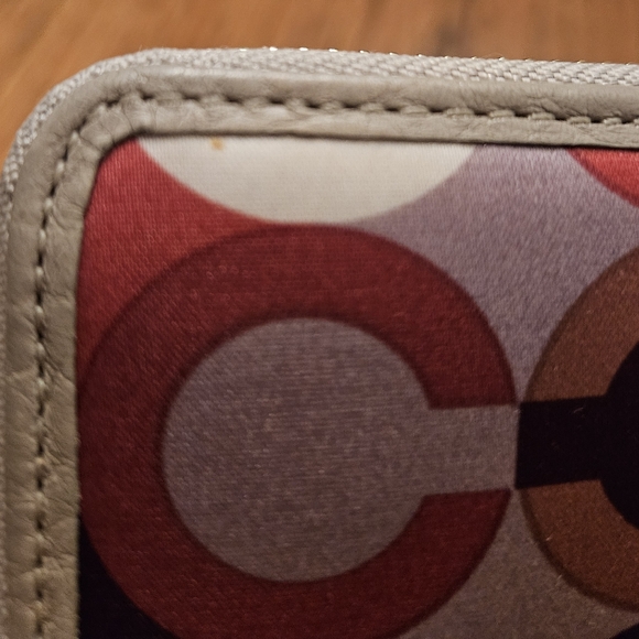 Coach Op Art Zip Around Wallet - Picture 8 of 8